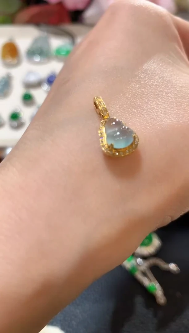 吊坠(不含链)18K金镶嵌翡翠z13