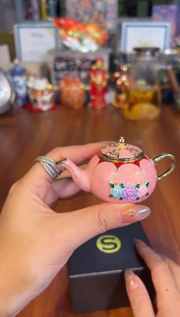 31粉色茶壶