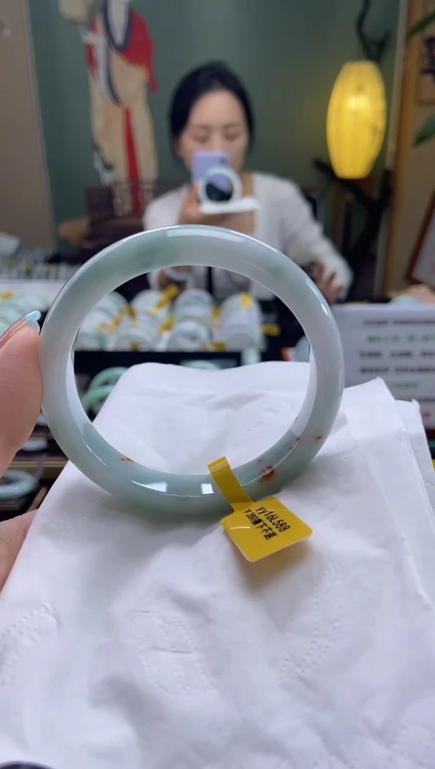 翡翠手镯未镶嵌58.9圈口t