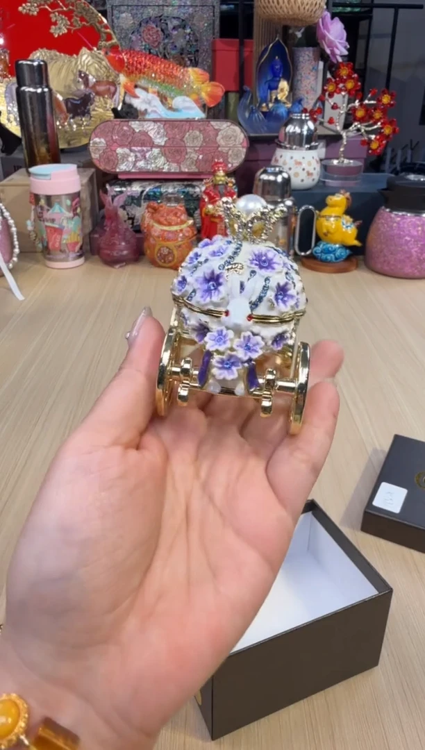 10七宝紫色兔子马车