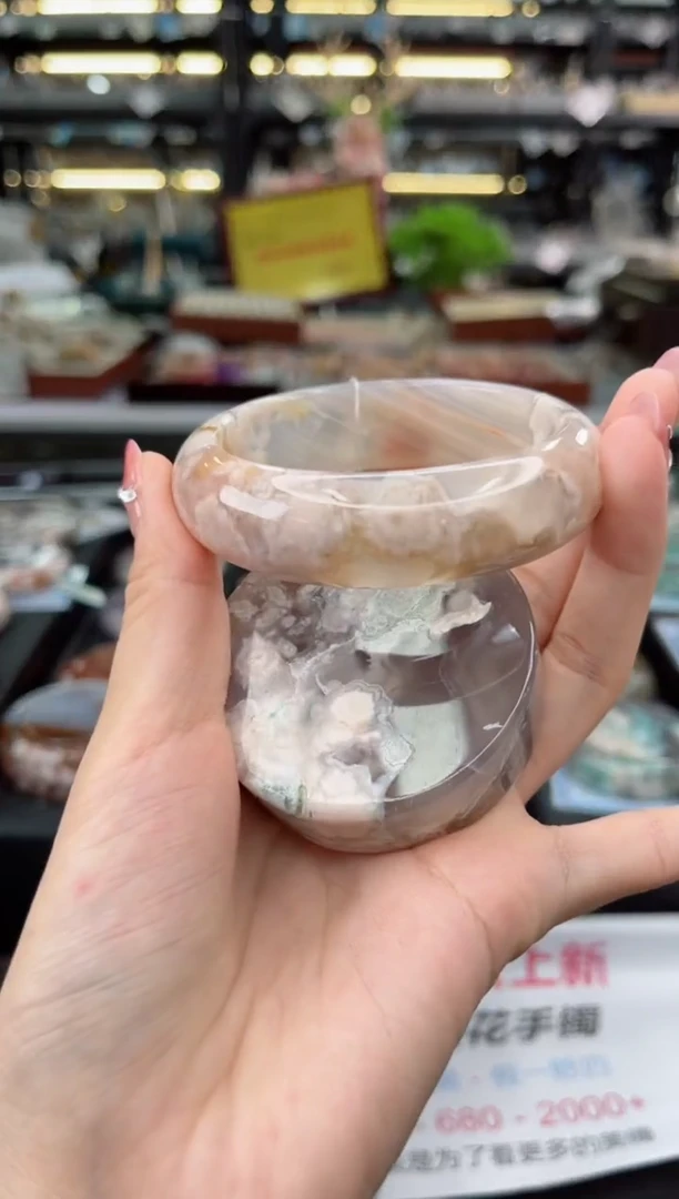 【闪购商品】石英质玉手镯未镶嵌58圈口（赠品镯心）1795670