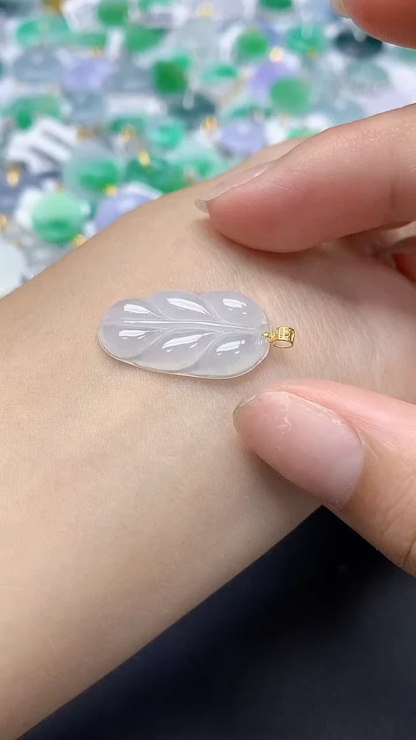 翡翠未镶嵌颈饰天然缅甸a货翡翠