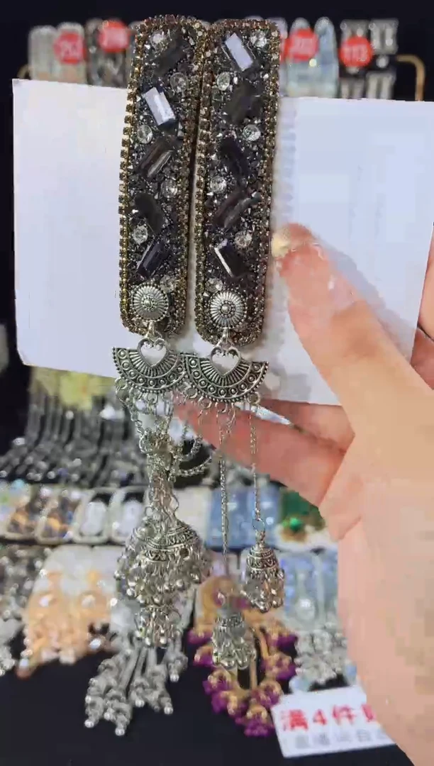 仿水晶铜合金276重工流苏发夹