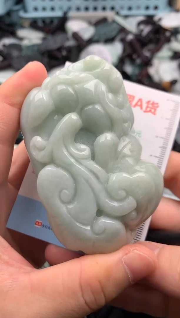 翡翠未镶嵌吊坠(不含链)1