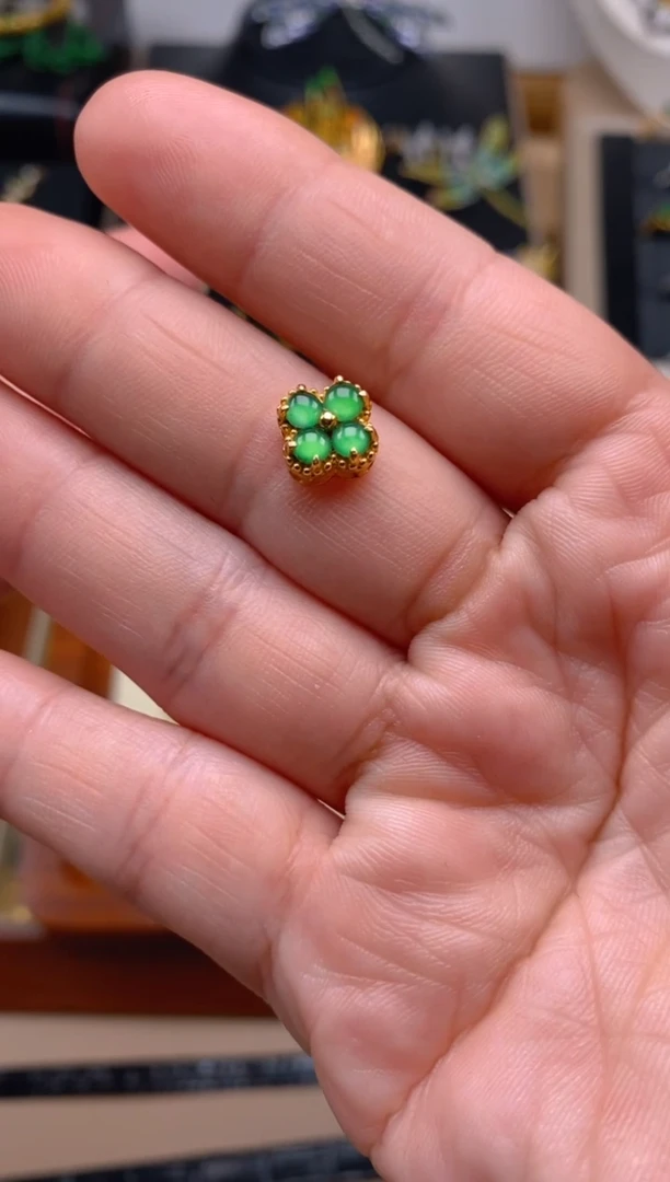 【闪购商品】翡翠吊坠(不含链)银S925镶嵌四叶草