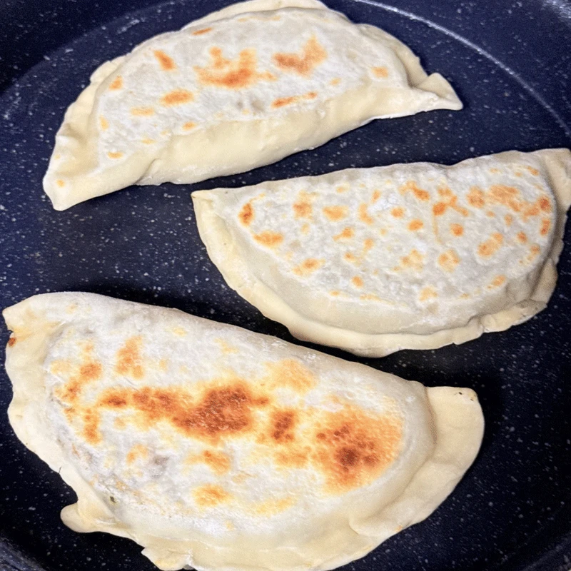 【健康速食】扇形韭菜盒子家庭常备手工锅贴纸皮薄皮菜饼速冻早餐