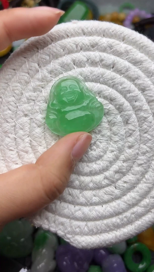 颈饰未镶嵌翡翠缅甸翡翠吊坠