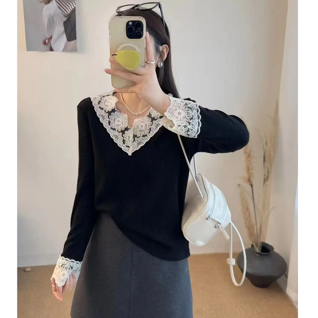 Q2873【特价-占单者限购】蕾丝花边装饰 V 领甜美浪漫风针织衫2010