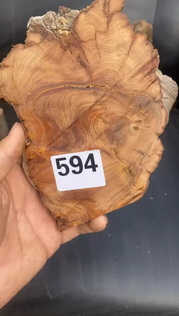 柏木（崖柏）糊*太行陈化崖柏切片！随机（1单1片）594