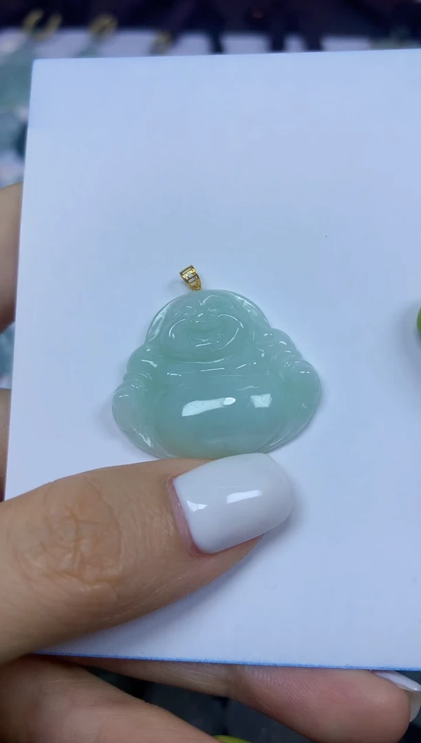 翡翠18K金镶嵌颈饰挂件