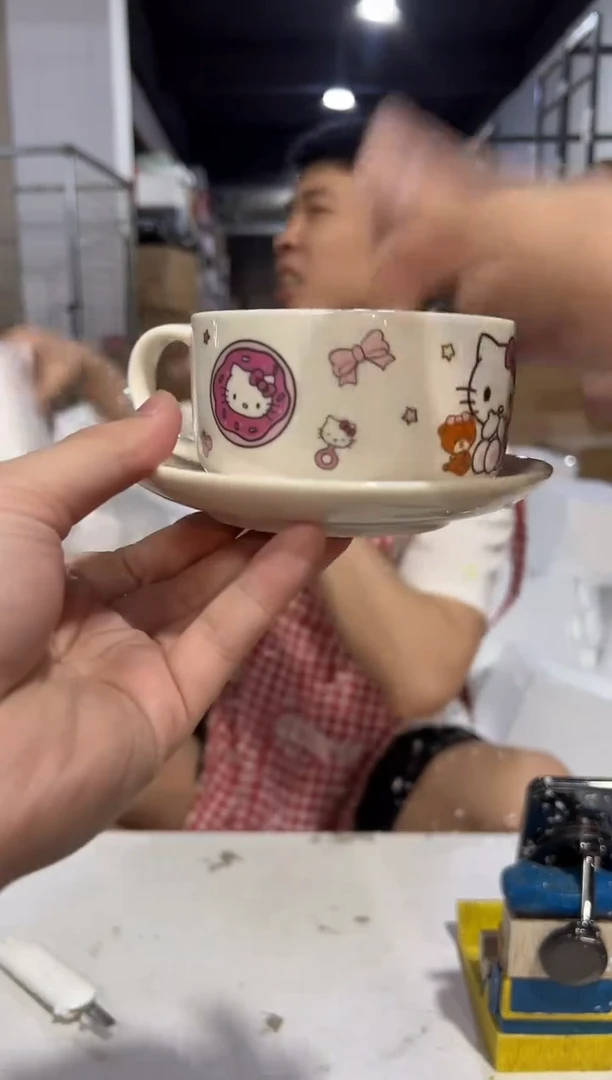 瓷片白色kt猫一杯一碟