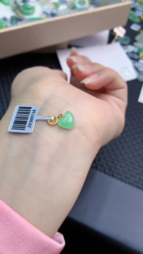 【闪购商品】翡翠颈饰银S925镶嵌            8