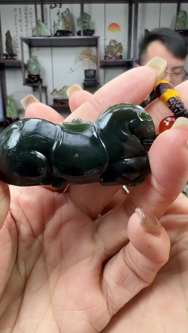 未镶嵌和田玉把件1