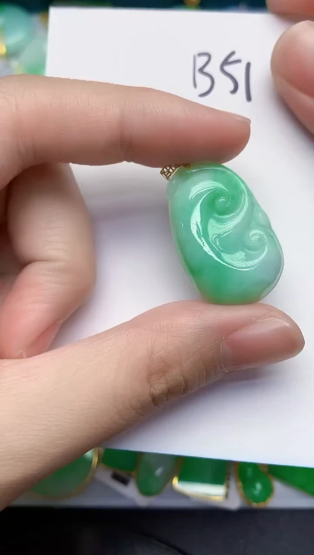 【闪购商品】翡翠颈饰18K金镶嵌000000000