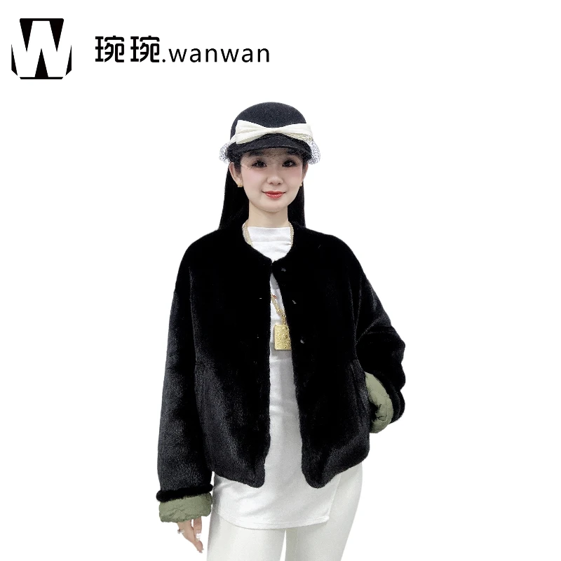 三髦【琬琬.wanwan】“黑色短款双面穿”设计师进口水貂皮草外套