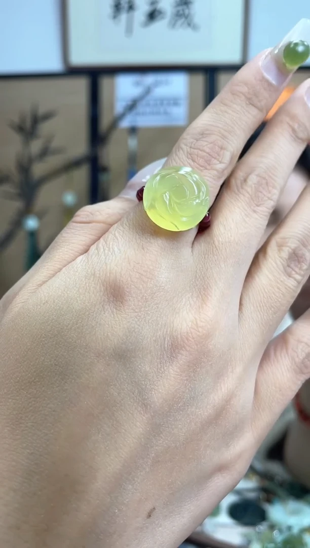 【闪购商品】蛇纹石玉戒指未镶嵌多样性发货其中发一