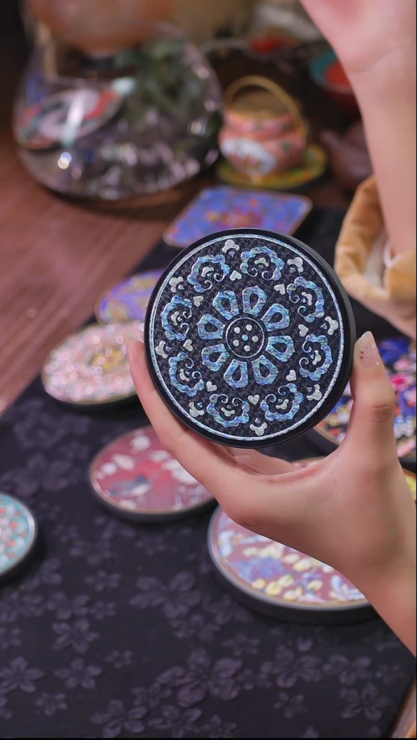壹藏贰宝幻夜杯垫一片