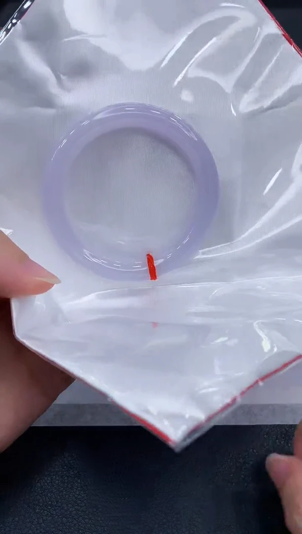 翡翠手镯未镶嵌?*宝1