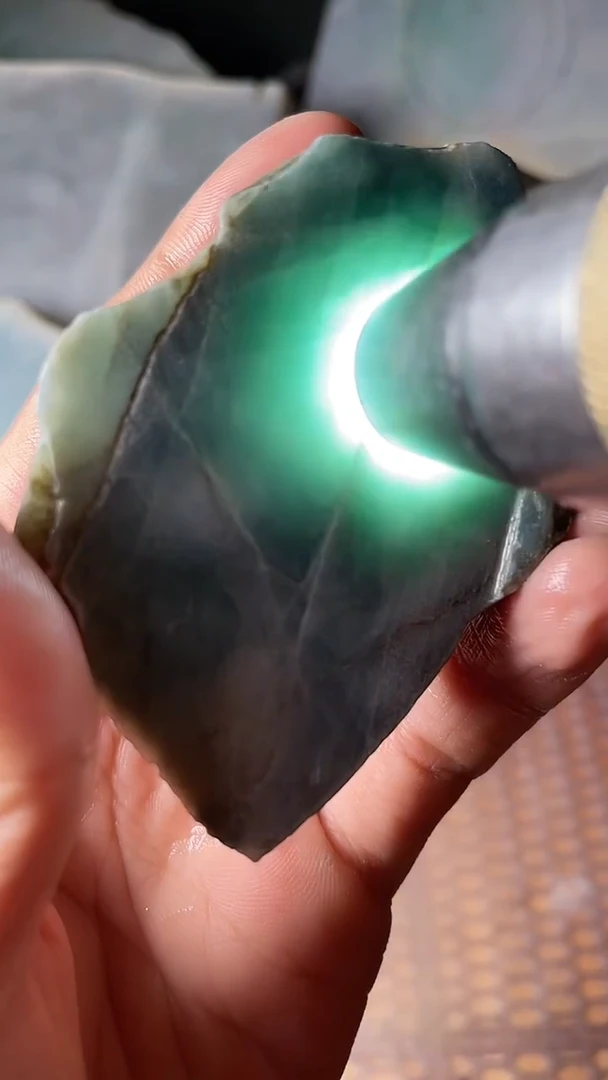 翡翠裸石天然缅甸A货翡翠