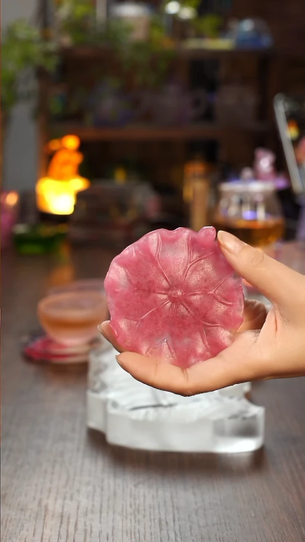 爱****胖闪购莲叶香插