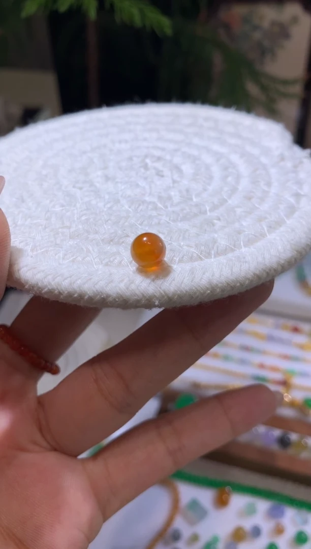 未镶嵌定制翡翠7.8卡珠子