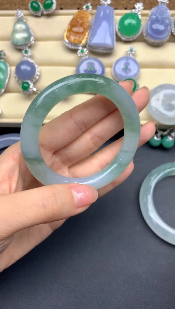 【闪购商品】翡翠手镯未镶嵌556-中国好珍宝
