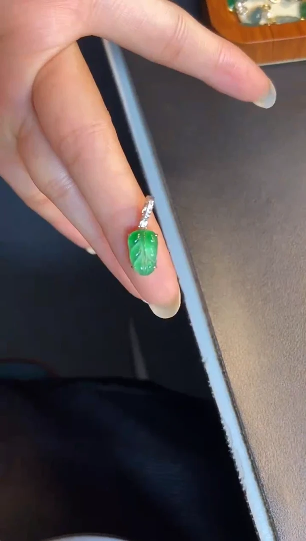 吊坠(不含链)银S925镶嵌翡翠1