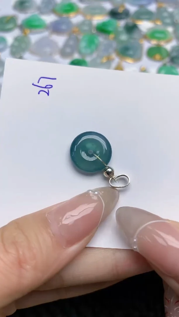 【闪购商品】翡翠颈饰未镶嵌 天然翡翠A货