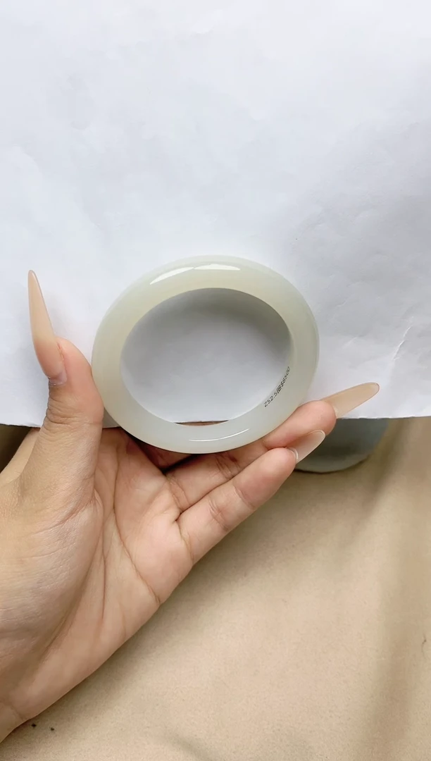 【闪购商品】和田玉手镯未镶嵌52/53圈口 YY