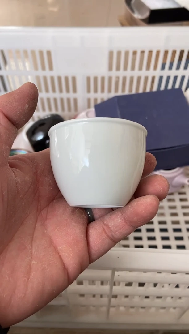 杯无运费险有瑕疵的摄影的产品有使用过的痕迹有点脏介意勿拍