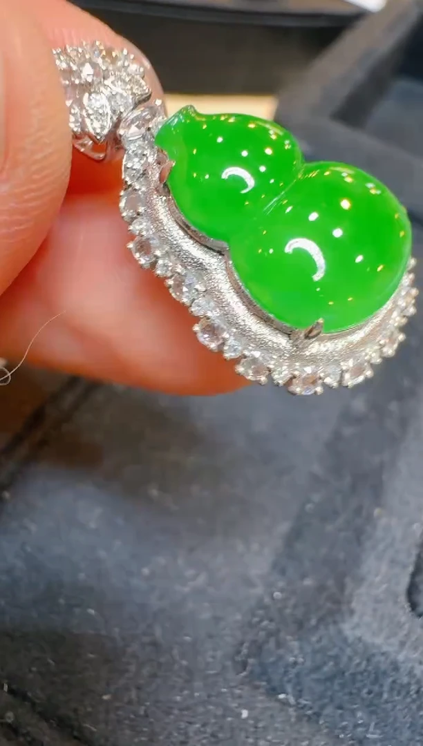 翡翠18K金镶嵌吊坠(不含链)多样性团购发一件