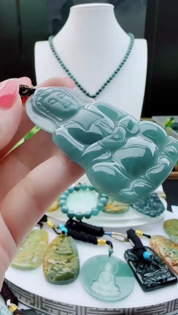 【闪购商品】翡翠颈饰未镶嵌多样性随机一件发货