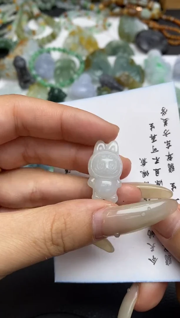 未镶嵌定制翡翠翡翠毛货~多样性发其一~
