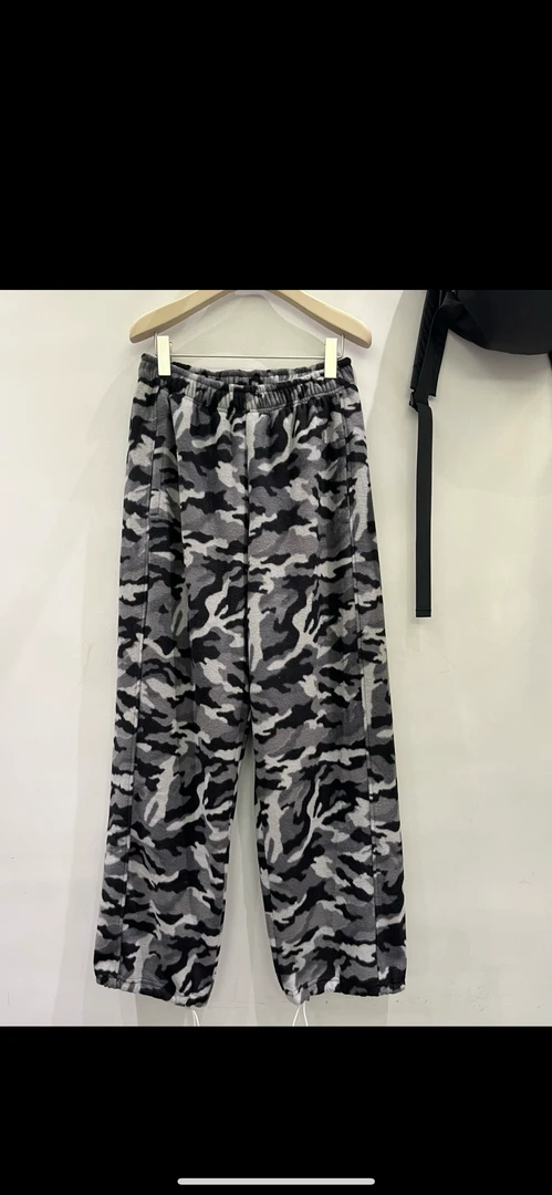 2025年冬季直筒束脚迷彩休闲裤