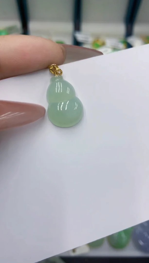 颈饰18K金镶嵌翡翠111111