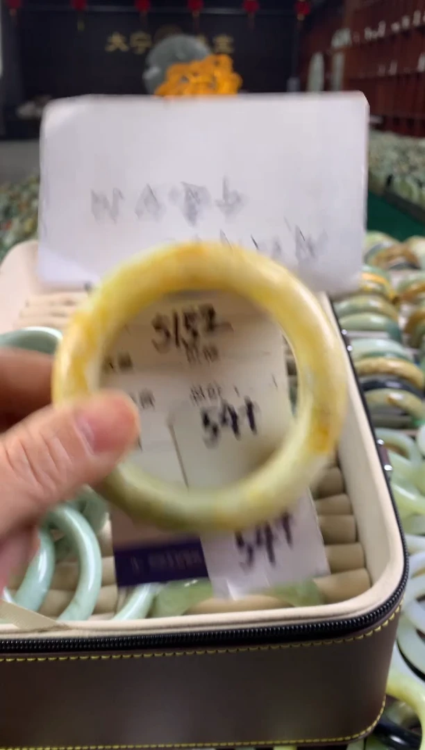 未镶嵌蛇纹石玉手镯5152