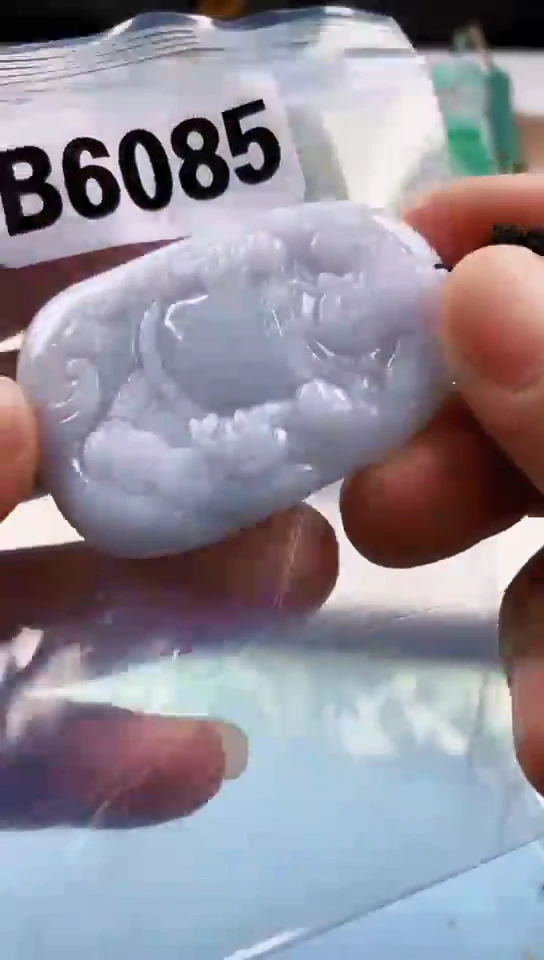 翡翠未镶嵌颈饰天然翡翠吊坠挂件