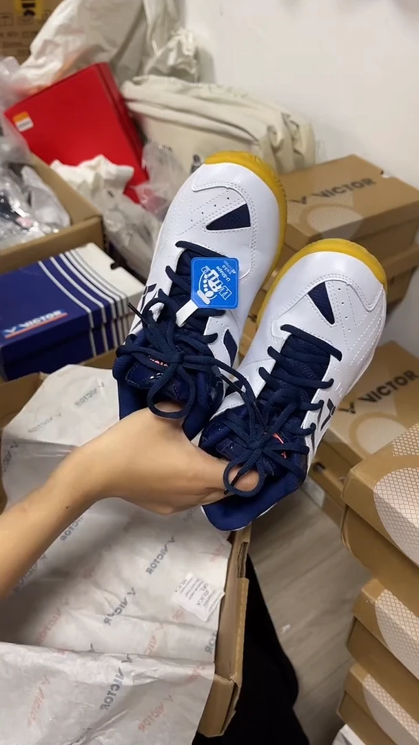 威克多正品微瑕   36  170ab  37码