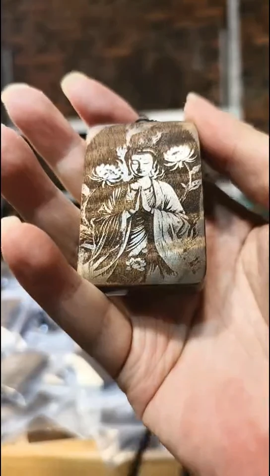 金丝楠无事牌手把件