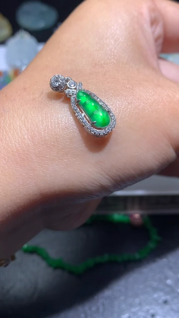 颈饰未镶嵌翡翠R**e净货