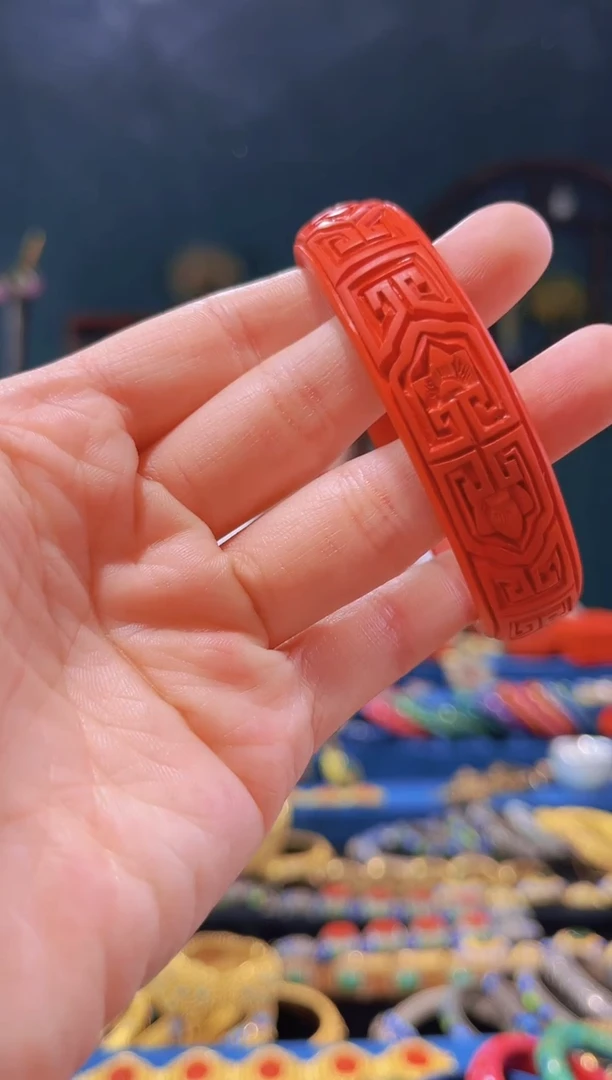 【闪购商品】雕漆手镯古背精品
