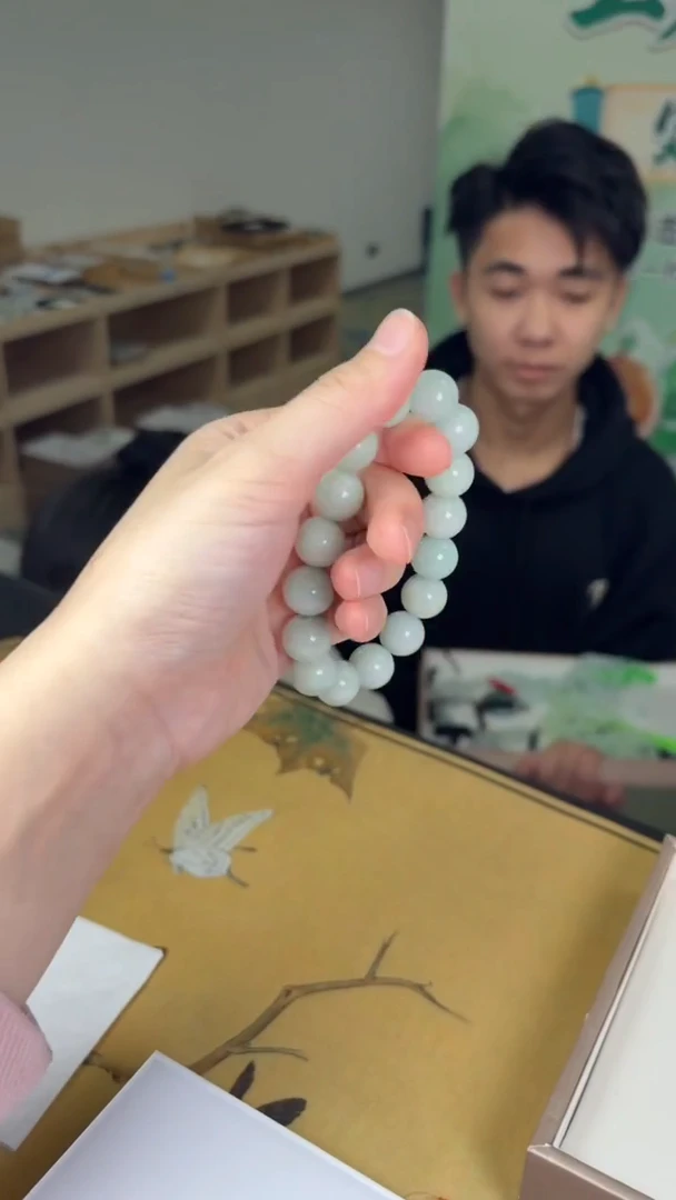 颈饰未镶嵌翡翠翡翠多样性发其一