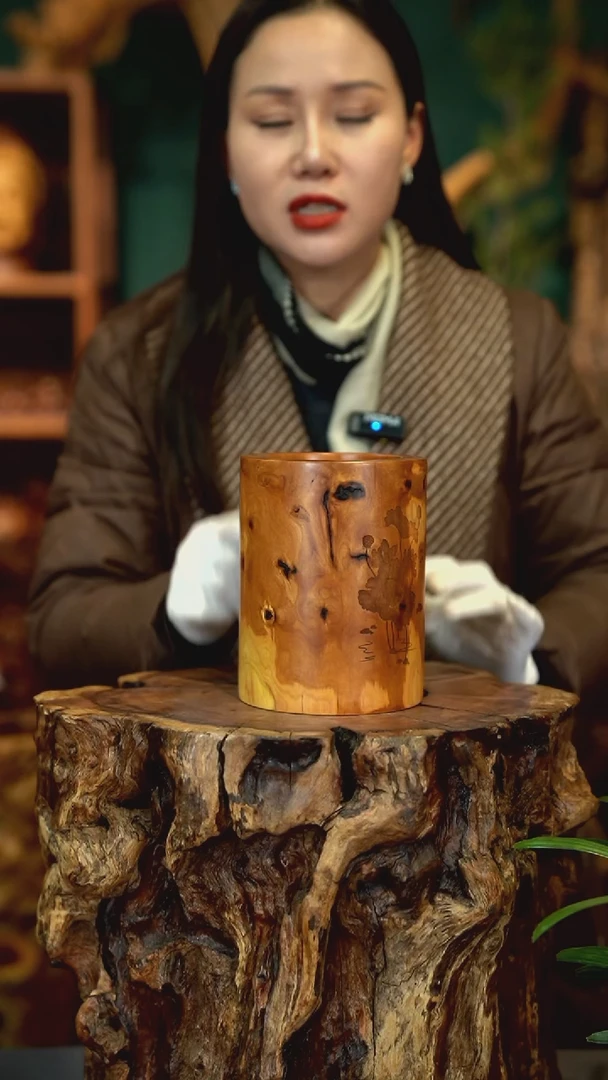 木雷击枣木笔筒