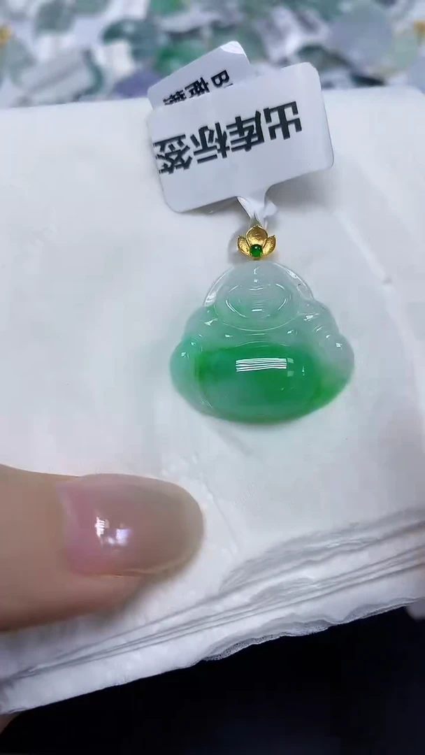 翡翠18K金镶嵌颈饰天然缅甸翡翠A货