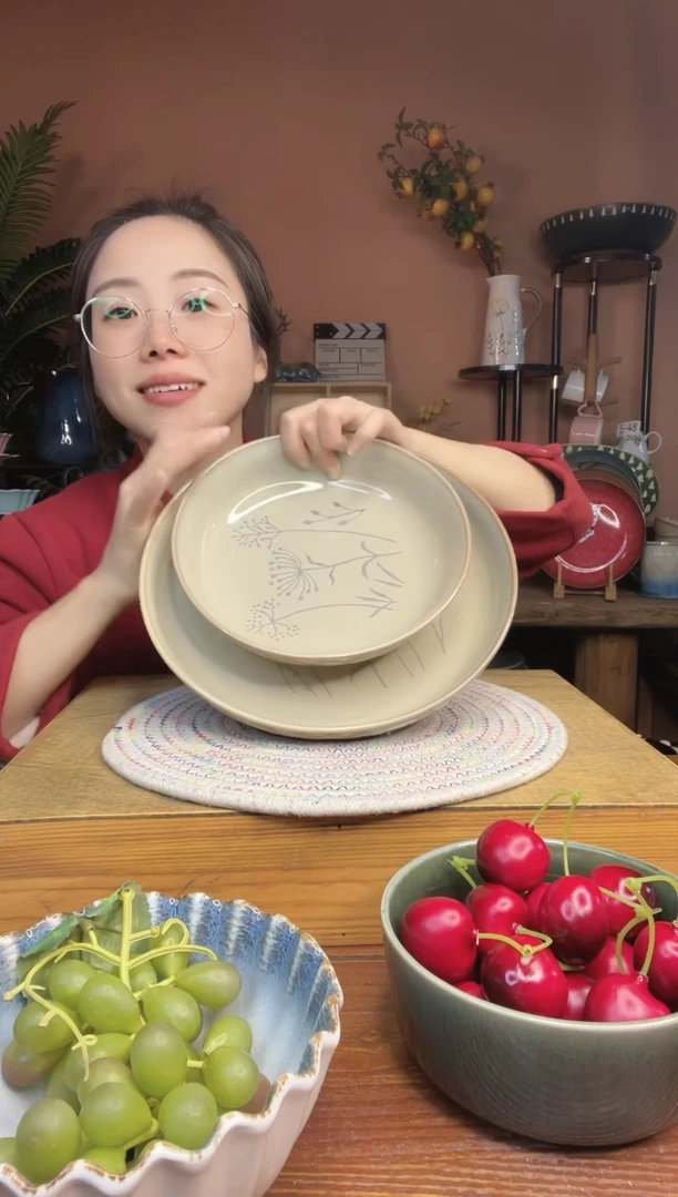 陶瓷8-10.5英寸手绘深盘 2件 微瑕疵