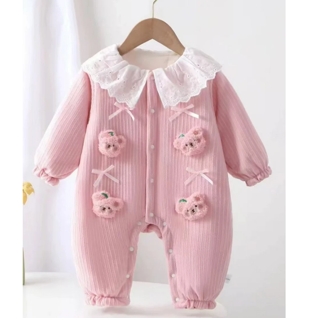新款秋款加绒娃娃领小熊蝴蝶结女宝宝可爱洋气外出服连体衣