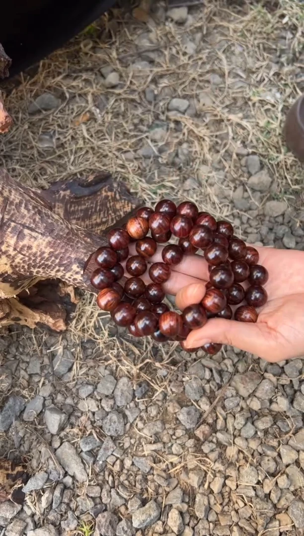 黄花梨/降香黄檀A022火山口1.5圆珠手串238多样性发一
