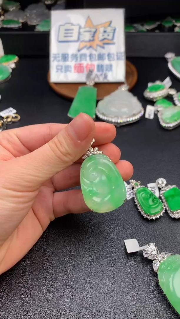 【闪购商品】翡翠颈饰银S925镶嵌翡翠