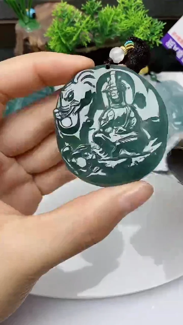 【闪购商品】翡翠颈饰未镶嵌