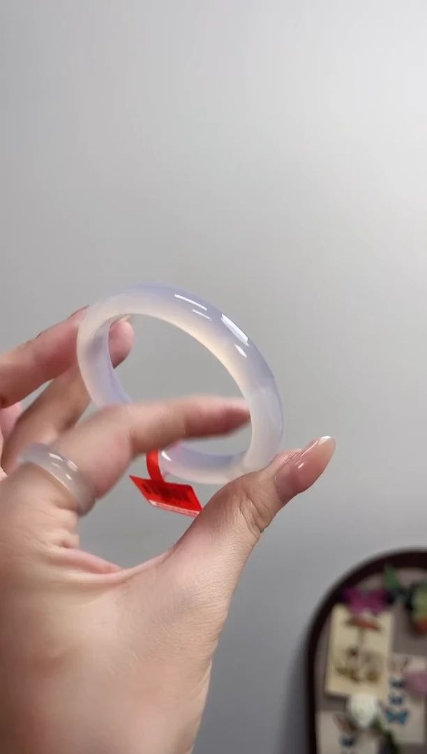 玛瑙/玉髓手镯未镶嵌55-56圈 需要包容